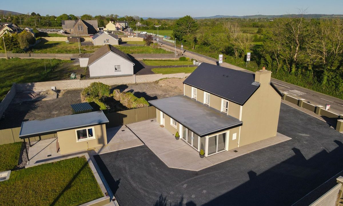 3 Bed Detached House, Castledrum, Castlemaine, Co. Kerry, V93X9Y9