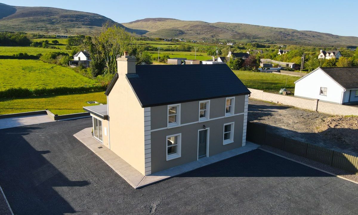 3 Bed Detached House, Castledrum, Castlemaine, Co. Kerry, V93X9Y9